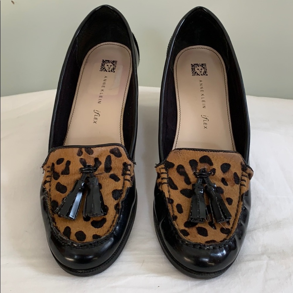 Women’s Ann Klein Cheetah print lLoafers